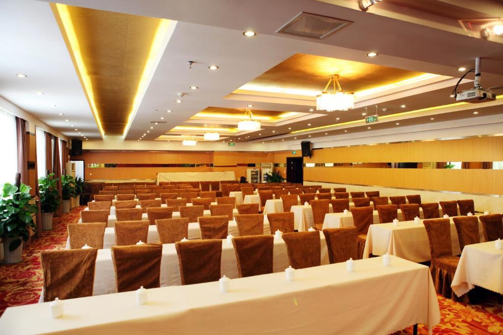 Tianhe Hotel Chengdu Exterior photo
