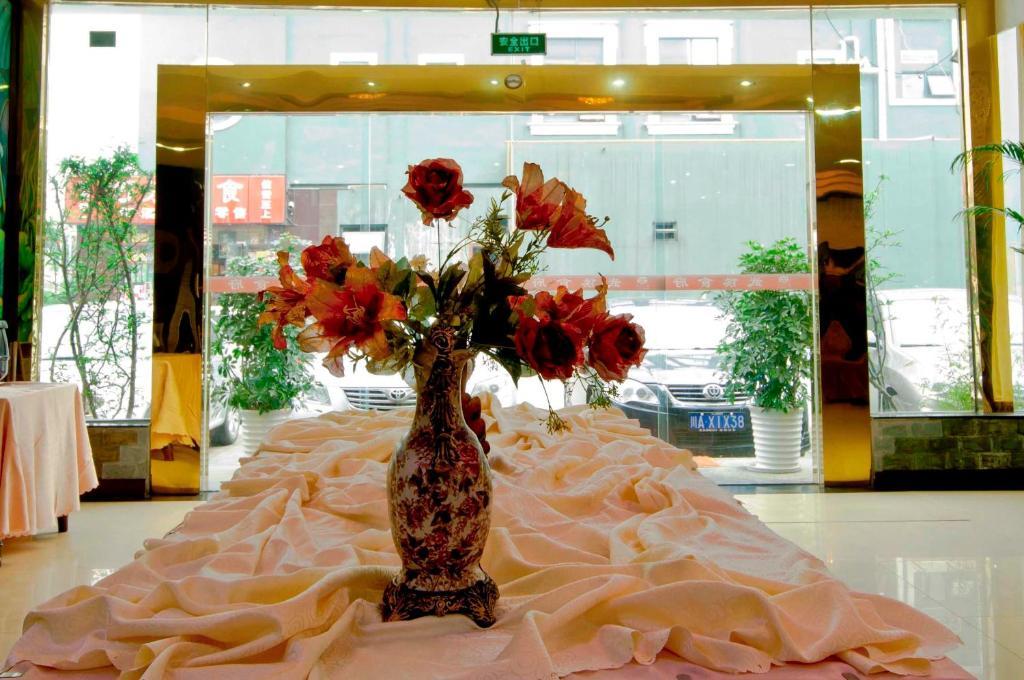Tianhe Hotel Chengdu Exterior photo